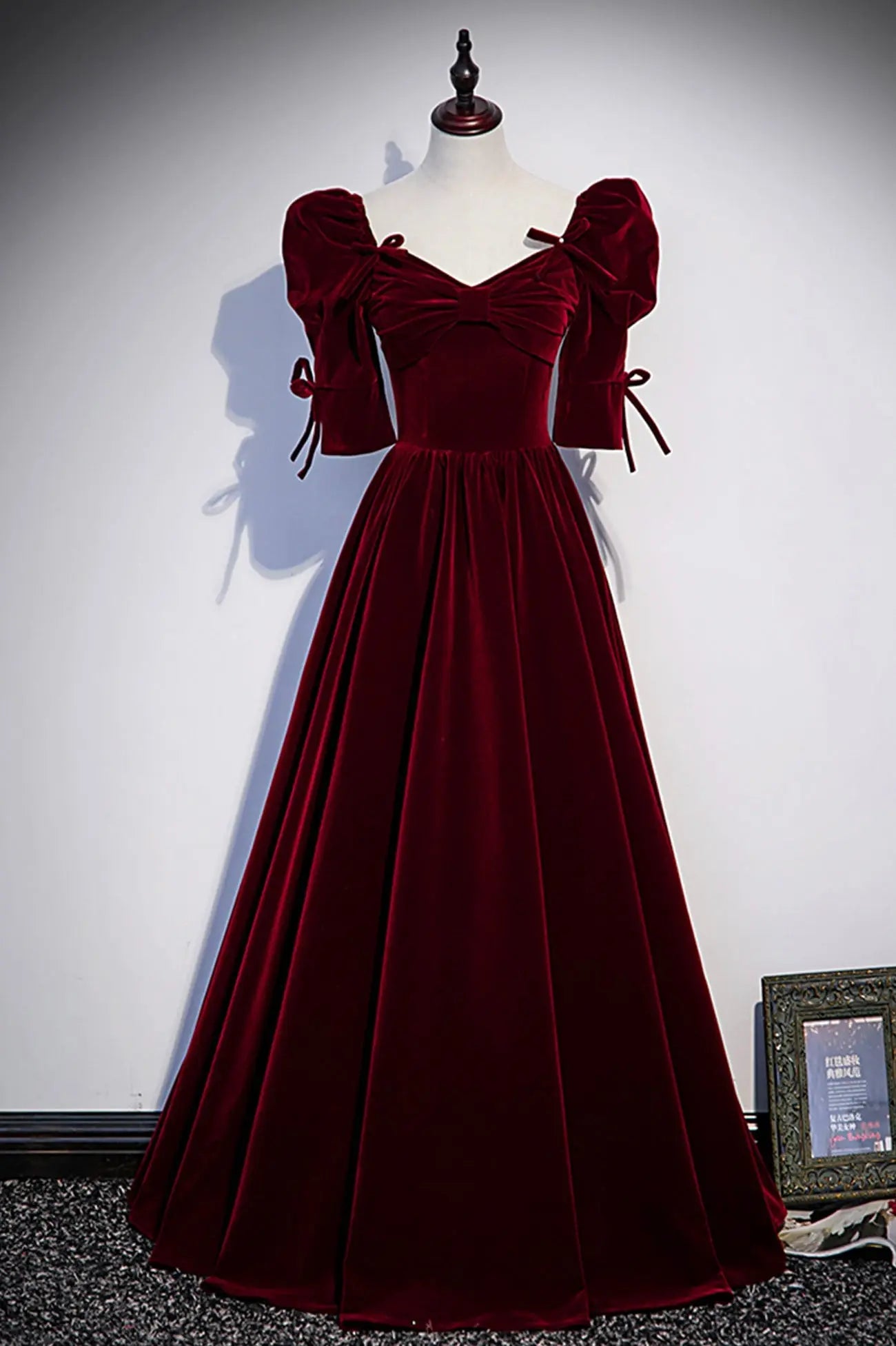 Trendy A-Line V Neck Short Sleeve Lace Up Floor-Length Prom Dress
